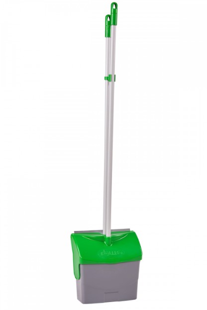 BRUSH AND DUSTPAN WITH HANDLE AND COVER GREEN