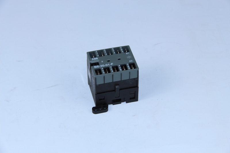 CONTACTOR