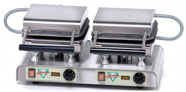 WAFFLE COOKER 12 40702DT