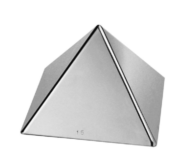 PYRAMID MOULD 9X6CM 47535 09